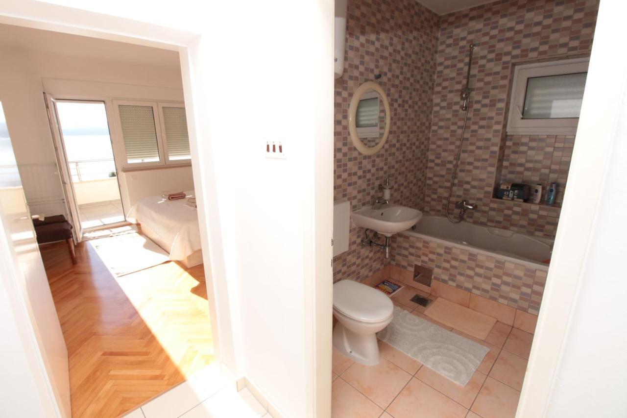 Apartmani Damir Livajic Omiš Esterno foto
