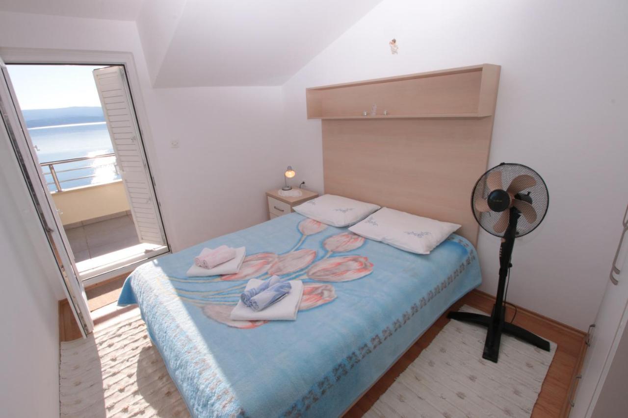 Apartmani Damir Livajic Omiš Esterno foto