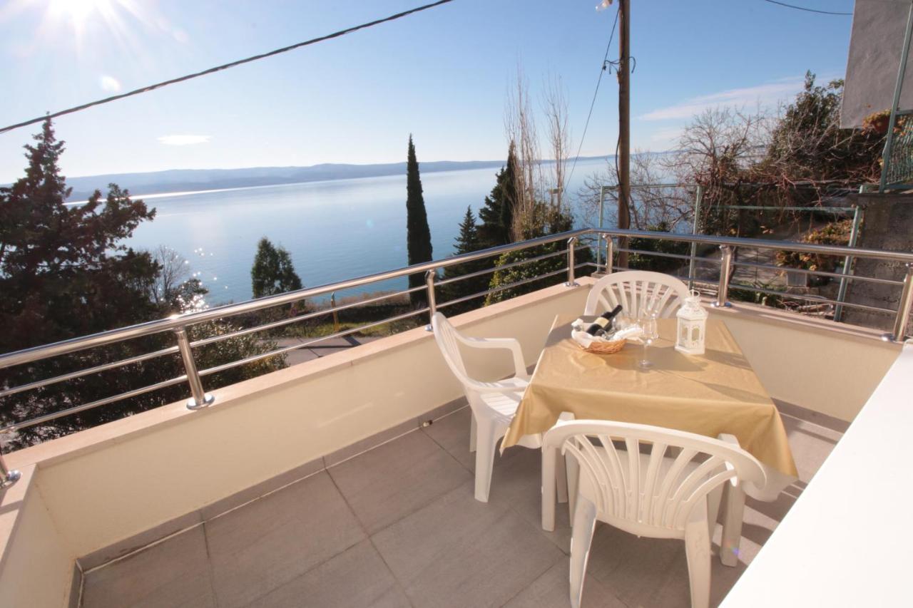 Apartmani Damir Livajic Omiš Esterno foto