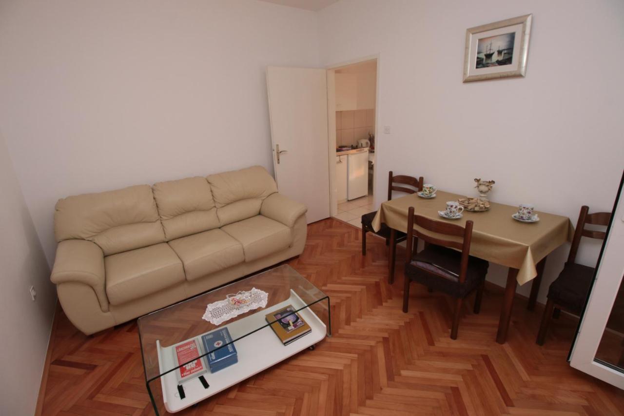 Apartmani Damir Livajic Omiš Esterno foto